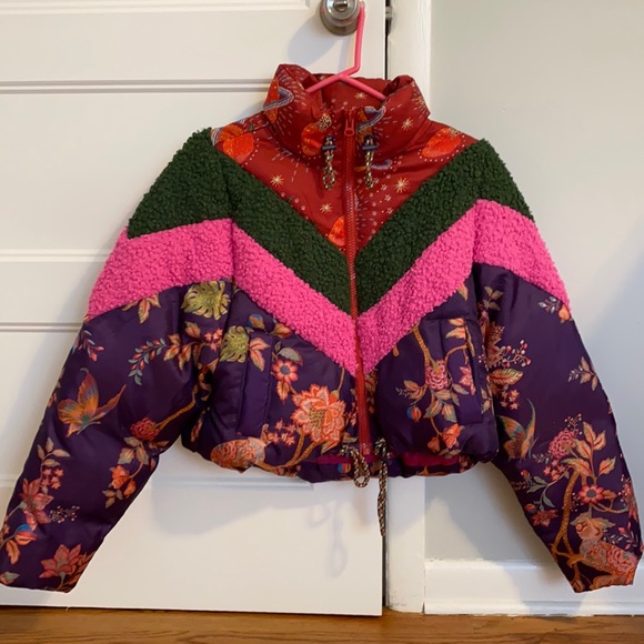 FARM Rio Jackets & Blazers - NWT FARM Rio Cosmic Floral Puffer